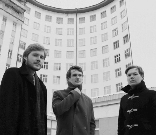 Перемотка: A Russian Post-Punk Rewind Перемотка группа_Peremotka Russian band.jpg